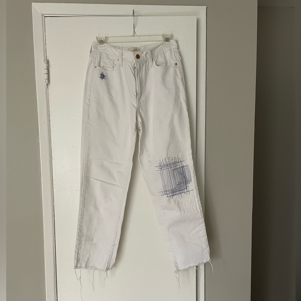 Universal Thread White Boyfriend Jeans with Blue Embroidery